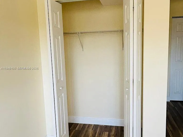 1000 Saint Charles Pl #721 — Photo 23