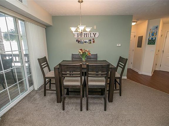 4th image of 23004 Chandlers Ln #4-222