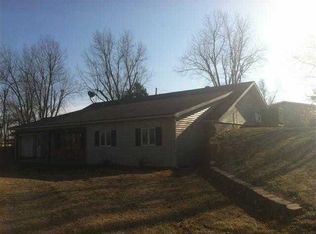 105 Diamond Green Grove Rd, Clay, KY 42404