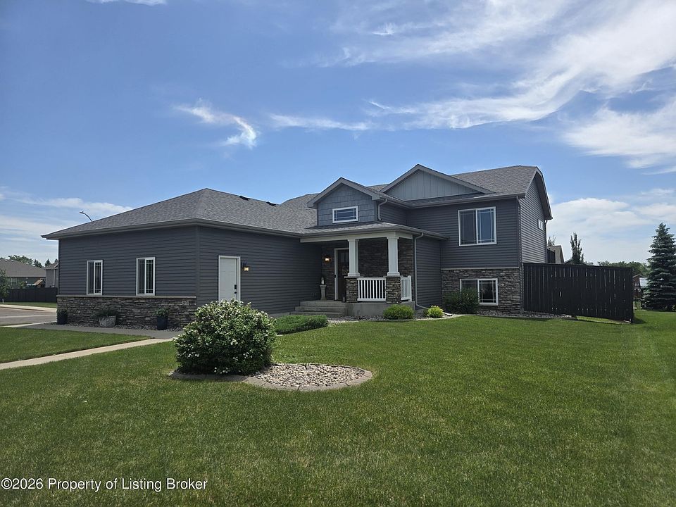 1st image of 2070 Canyon Dr