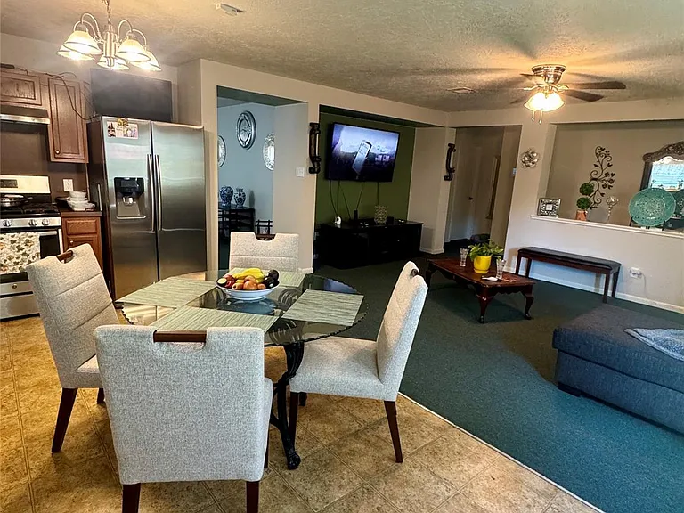 7130 Liberty Creek Trl — Photo 6