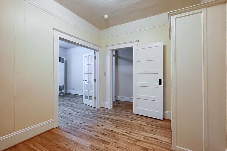 819 NW 23rd Ave — Photo 3
