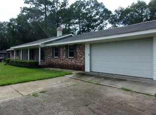124 Essex Ct, Picayune, MS 39466