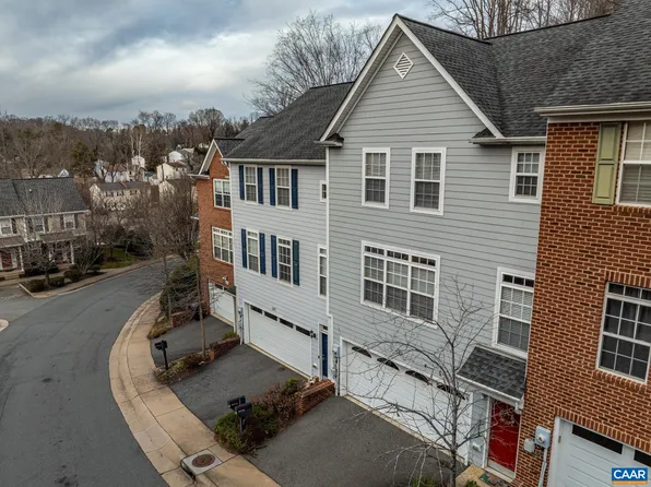 149 Brookwood Dr, Charlottesville, VA 22902