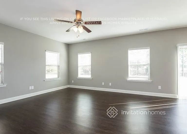 5318 Roberta Crossing Dr — Photo 2