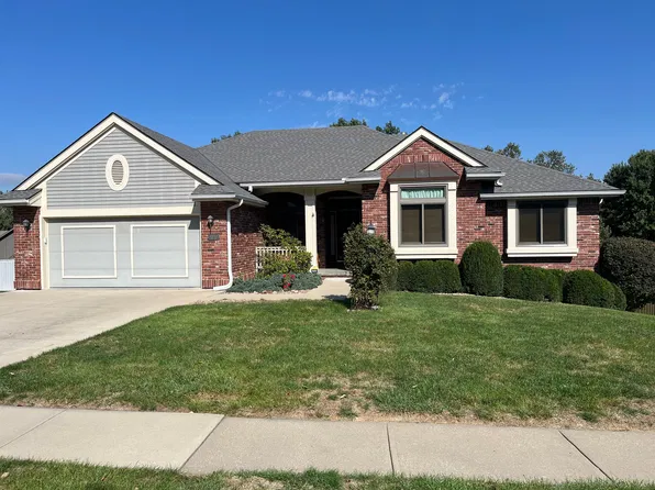 2303 Buckingham St, Saint Joseph, MO 64506