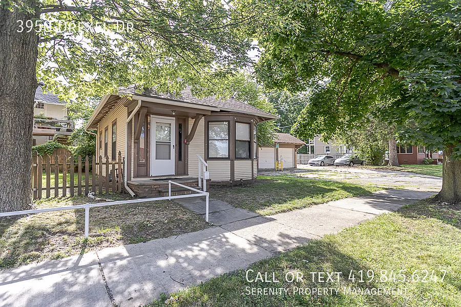 3950 Drexel Dr