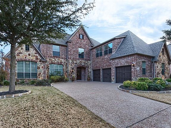3rd image of 404 Rosebury Cir