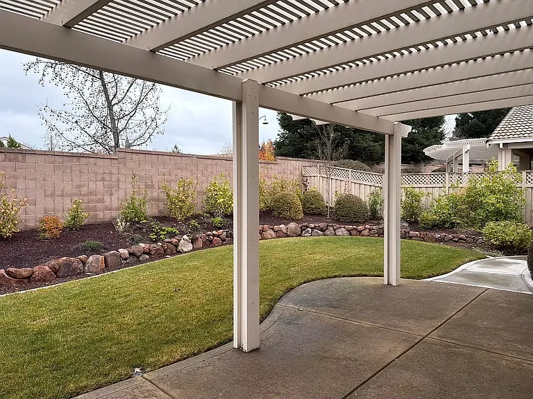 2480 Fountain Hill Loop — Photo 12