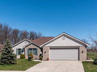 809 Baer Pass, Garrett, IN 46738