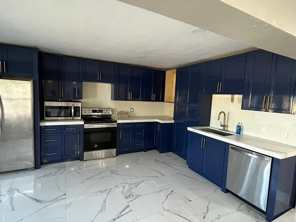 1699 NW 7th Ter