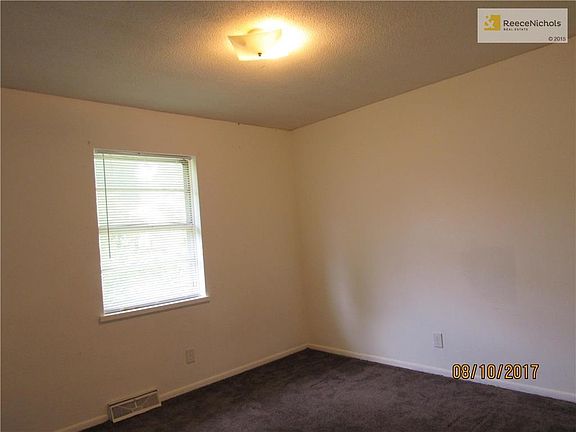 2nd image of 11424 E 27th Ter S