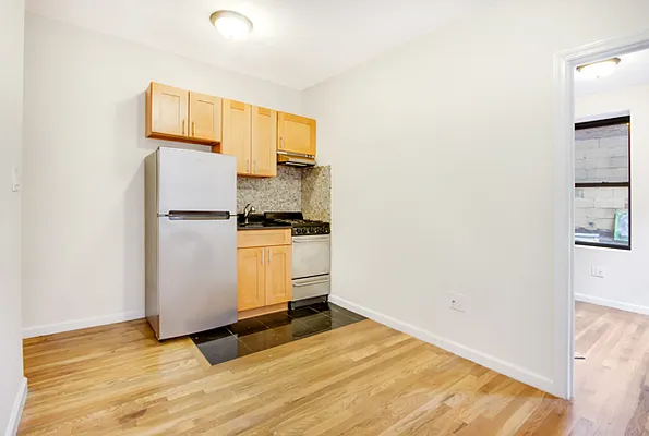 Rented by Compass | media 31