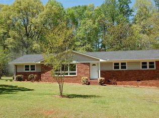 31 Hillcrest St, Lyman, SC 29365