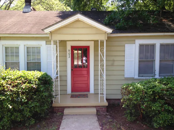 602 Schley St, Douglas, GA 31533