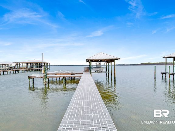 5th image of 7685 Bayshore Dr