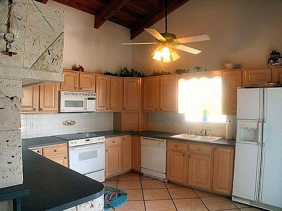 3rd image of 104 Gardenia St
