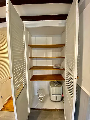 Rented by CMV Realty Inc. | media 35