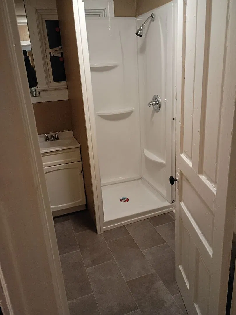 4 Bedroom Home for Rent — Photo 3