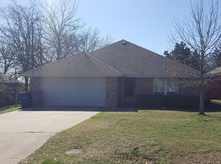 230 Red Wing Dr, Dallas, TX 75241