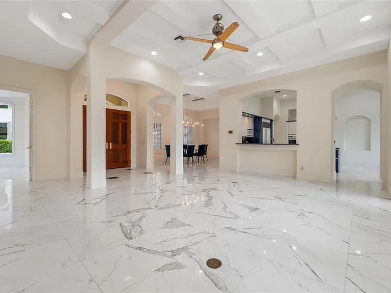 9701 Lake Isleworth Ct — Photo 4
