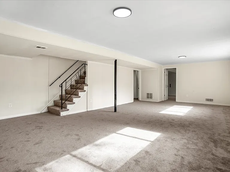 6700 Cipriano Rd — Photo 10