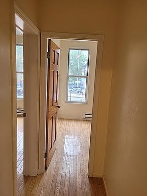 1st image of 947 4th Ave #1