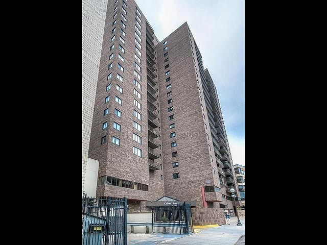 1st image of 26 10th St W Unit 805