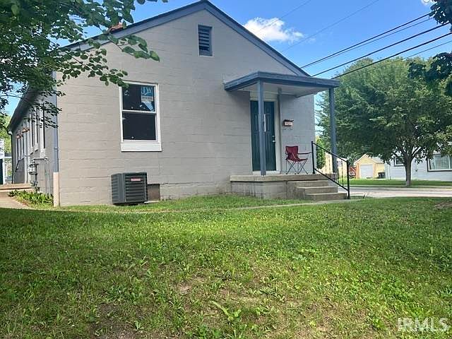 2nd image of 1724 Central St