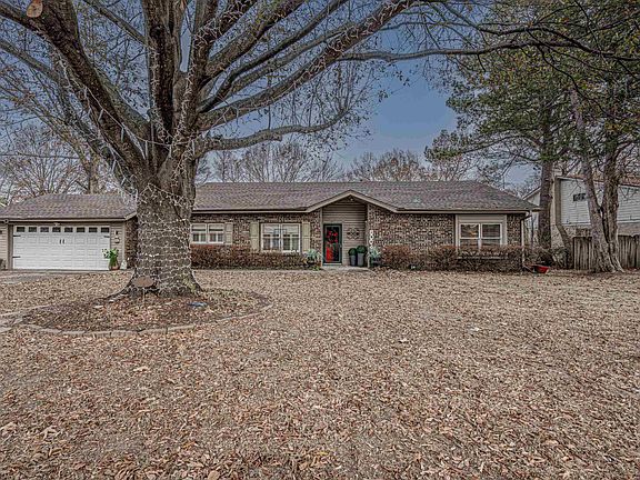 3rd image of 8004 Poplar Pike