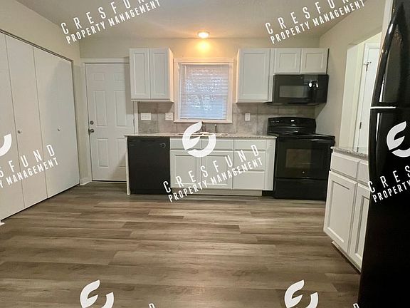 5th image of 902 Miller Ave #0