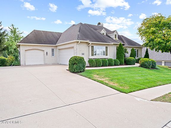 2nd image of 3406 Ridgeview Dr