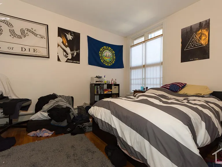 21 Saint Lukes Rd #3 — Photo 3