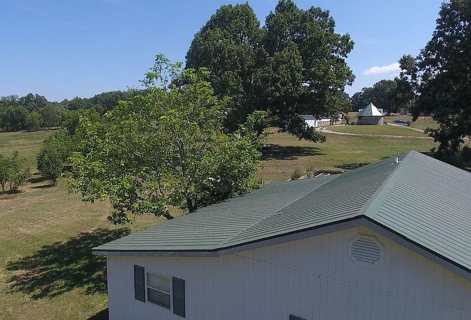 1st image of 305 Brandsville Pine St