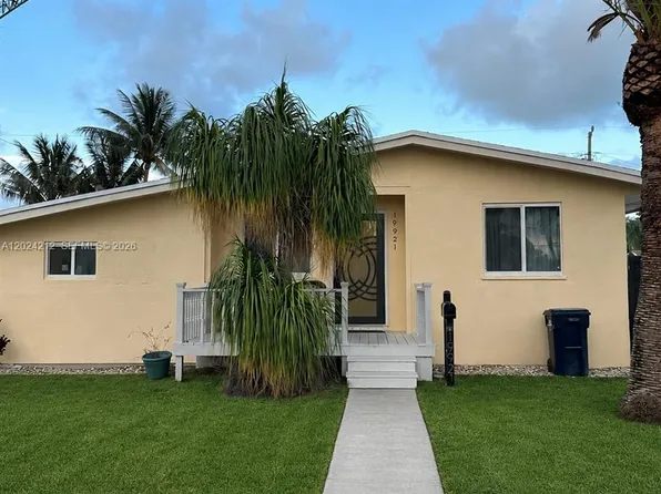 19921 Dothan Rd, Cutler Bay, FL 33157