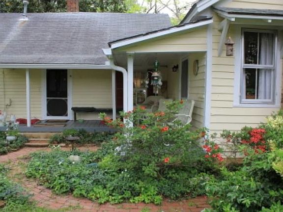 2nd image of 550 Lilymont Ln