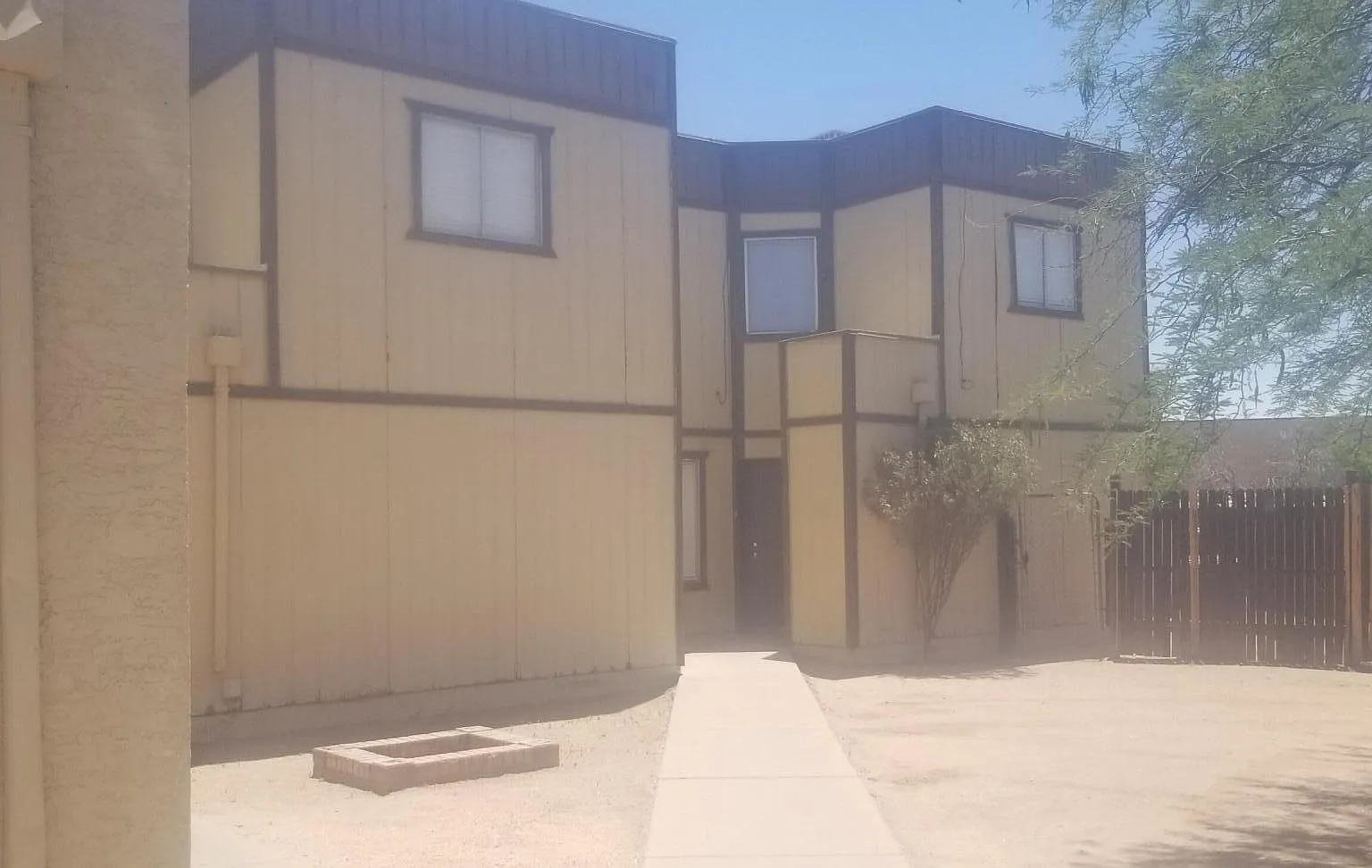 2 bed, 1.0 bath, 940 sqft, $1,150 — Photo 1