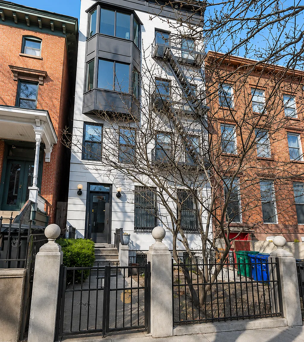 118 Clinton Avenue — Photo 1