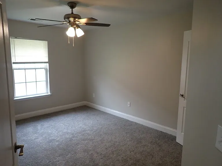 237 Cedar Mdw — Photo 11