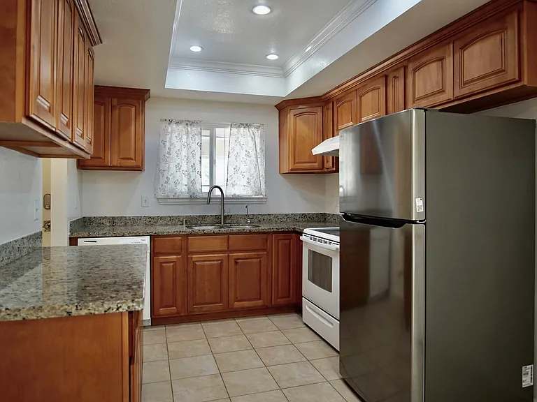 3001 Knights Bridge Rd — Photo 3