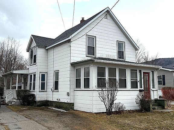 3rd image of 33 Glen Road