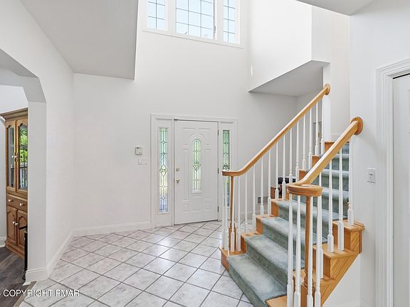 5th image of 259 Wyndham Dr
