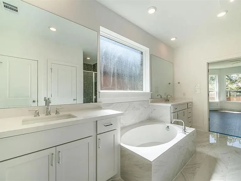1412 Mulberry Oak Ln — Photo 15