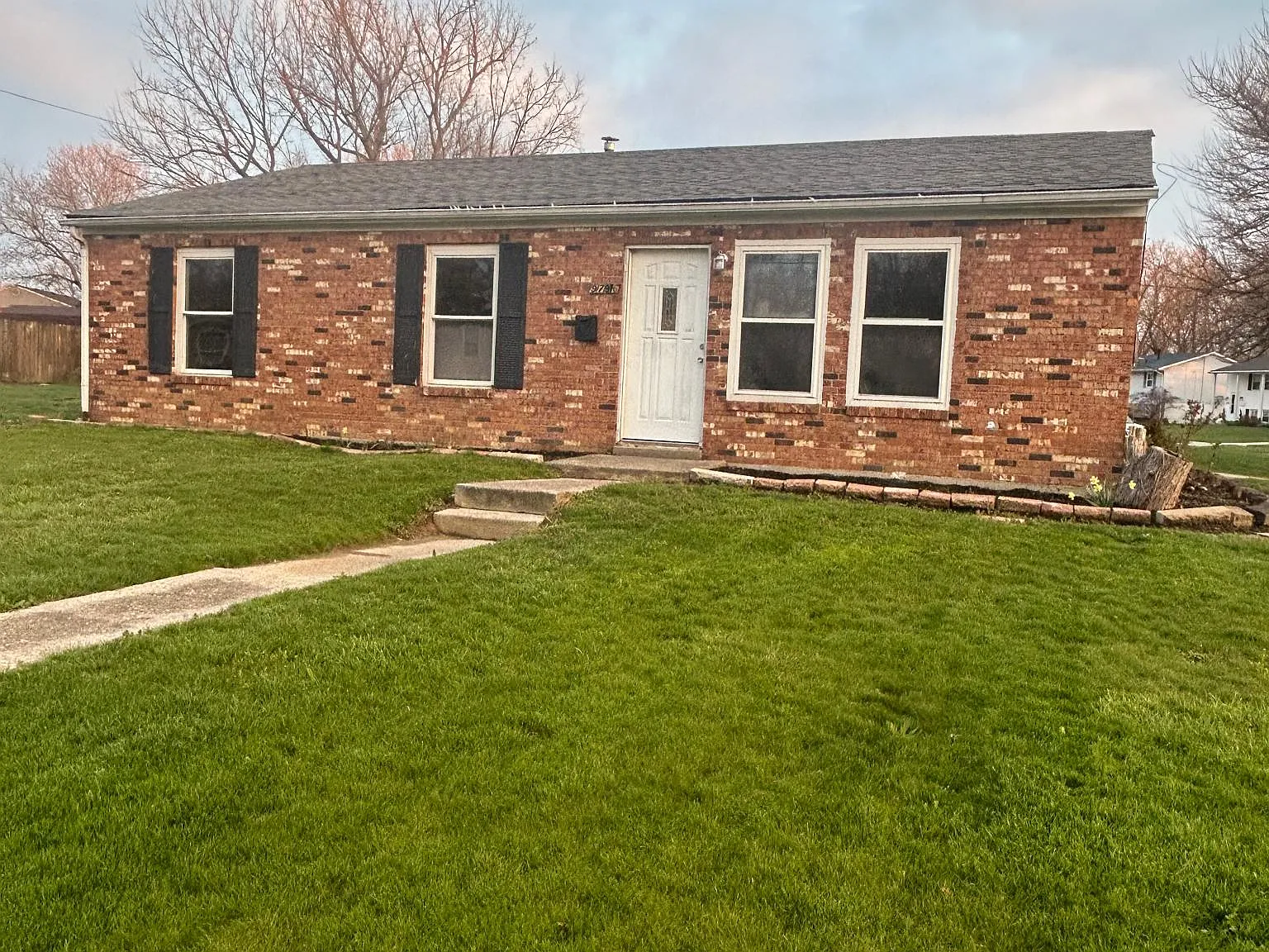3 bed, 1189 sqft, $1,550 — Photo 1
