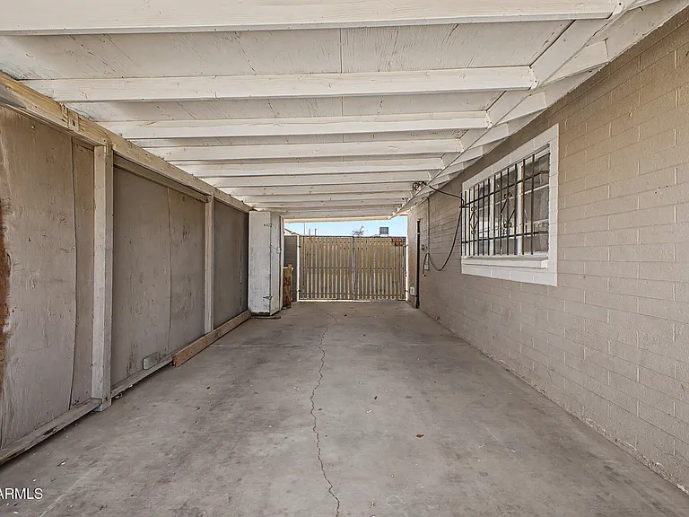 1823 E Sunland Ave — Photo 5