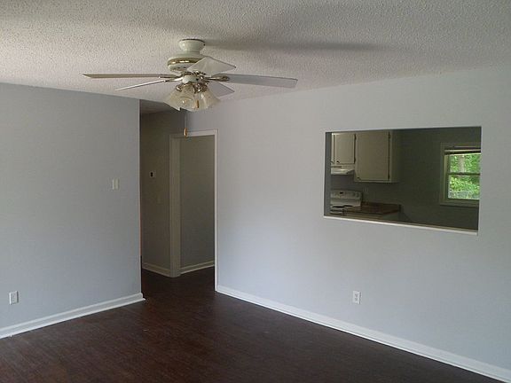 Living room with opening 