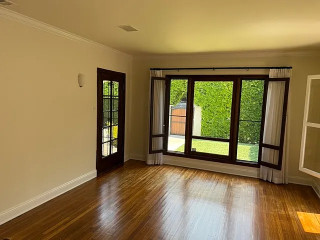 729 N Harper Ave — Photo 5