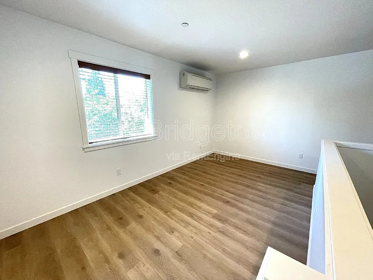 6310 SE Duke St — Photo 12