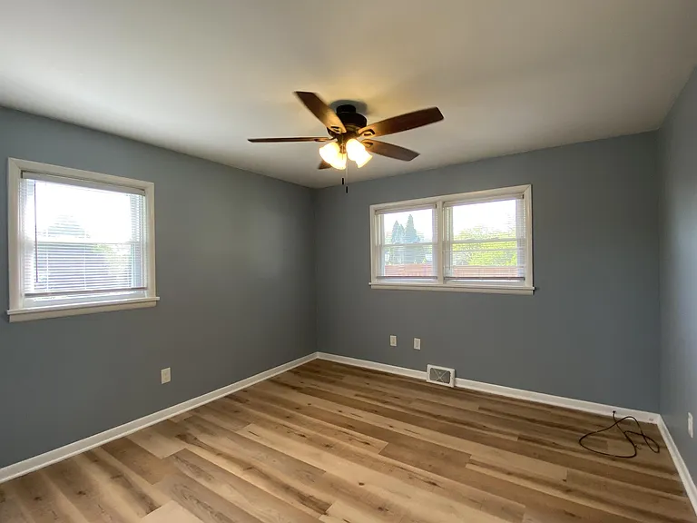 1338 W Vine St — Photo 7