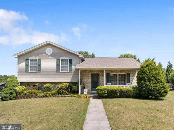 196 S Columbus Ave, Littlestown, PA 17340